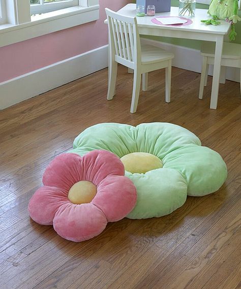 Another great find on #zulily! Pink Daisy Pillow by Heart to Heart #zulilyfinds Daisy Pillows, Shaped Pillows, Printable Classroom Decor, Bantal Sofa, Sewing Pillows, Flower Pillow, Diy Pillows, Perfect Pillow, Child's Room