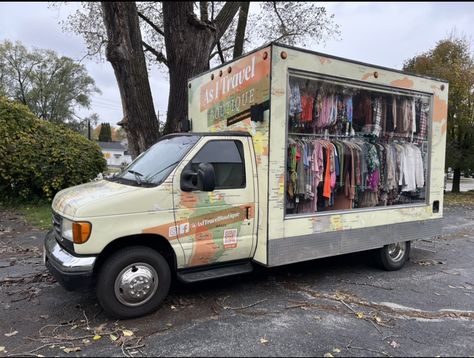 Mobile Clothing Store, Mobil Boutique, Store On Wheels, Traveling Boutique, Mobile Clothing Boutique, Bus Boutique, Van Shop Mobile, Store On Wheels Mobile Boutique, Box Truck Boutique