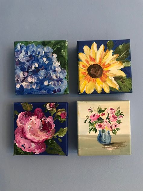 Mini Canvas Art 3x3, Small Paintings Aesthetic, Mini Canvas Art Flower, Small Canvas Art Aesthetic, Mini Flower Paintings, Mini Lienzos Ideas, Mini Canvas Art Ideas, Mini Artwork, Mini Tela