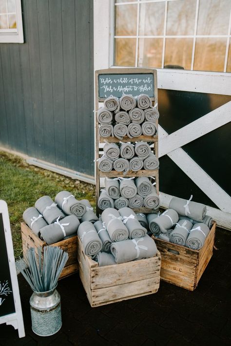 Blanket Station At Wedding, Blankets For Guests At Wedding, Winter Wedding Souvenirs, Blanket Favors For Wedding, Blankets As Wedding Favors, Winter Wedding Blanket Favors, Barn Wedding Favors, Cold Wedding, Wedding Reception Activities