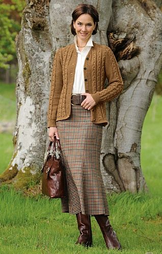 Ladies' Plaid Skirts | Tartan & Pleated Wool Plaid | House of Bruar Rock Dress, Best Cardigans, Rock Outfit, Paneled Skirt, Winter Skirt, Plaid Skirt, Helly Hansen, Country Outfits, Performance Outfit