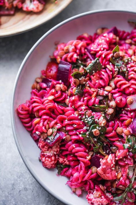 Vegan Beetroot Pasta Salad With Green Lentils Pink Salad Recipe, Pasta Salad Ideas, Best Pasta Salad Recipe, Beetroot Pasta, Cooking Green Lentils, The Best Pasta Salad, Beet Pasta, Delicious Pasta Salad, Beetroot Recipes