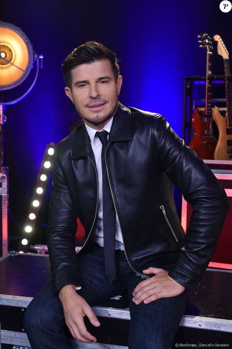 Exclusif - Vincent Niclo - Backstage - Enregistrement de l'émission 300 choeurs chantent les plus belles chansons de Daniel Balavoine, diffusée le 18 février su - Purepeople Odessa, Kiev, Mars, Ukraine, John Wick, Interview, Leather Jacket