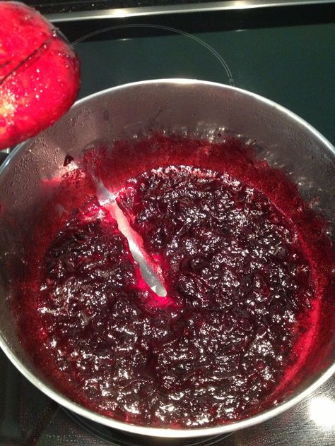 Eat Your Heart Out: Recipe: Homemade Roselle Jam Roselle Jam, Hibiscus Recipe, Cranberry Hibiscus, Roselle Hibiscus, Trinidadian Recipes, Trinidad Recipes, Trini Food, Food Time, Eat Your Heart Out