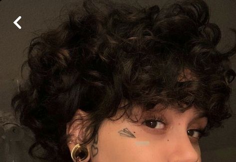 Kehlani Stretched Ears, Gauge Ears Women, Gages Ear, Stretched Ears Black Women, Small Stretched Ears Aesthetic, Gauges Black Women, Small Gages Ears, Small Gauged Ears Women, Ear Gauges Aesthetic