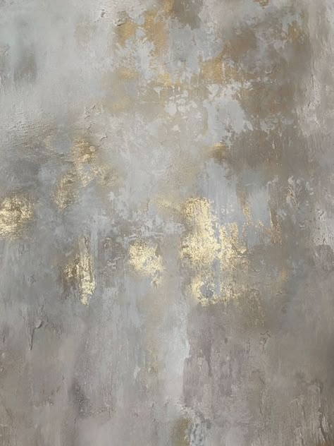 Metallic Glaze Wall, Venetian Plaster Accent Wall, Decorative Plaster Wall Texture, Venetian Plaster Bedroom, Metallic Painted Walls, Venician Plaster, Gold Feature Wall, Metallic Accent Wall, Faux Finishes For Walls