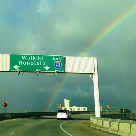 Honolulu Hawaii Aesthetic, Hawaii Sign, Honolulu Airport, Hawaii Airport, Uh Manoa, Honolulu International Airport, Hawaiian Rainbow, Hawaii Honolulu, Moving To Hawaii