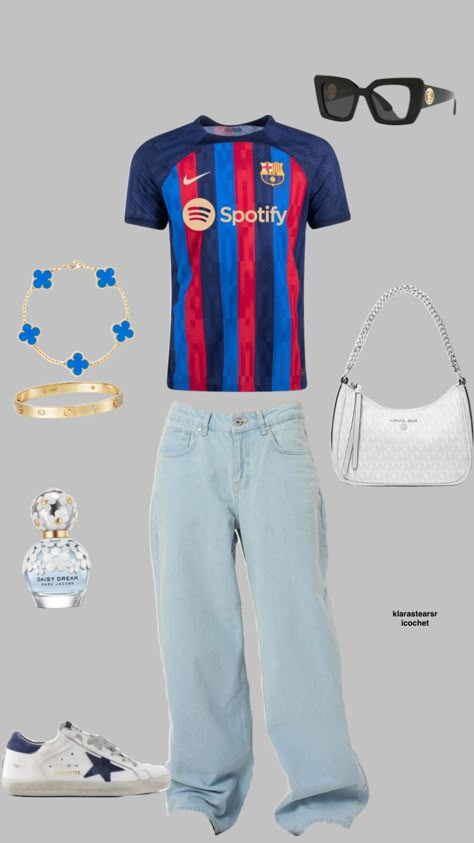 Gavi Jersey Barca, Ronaldo Jersey Outfit, Barca Shirt Outfit, Barcelona Jersey Outfit Women, Barcelona Tshirts, Barcelona Shirt Outfits, Football Shirts Outfit, Barca Jersey Outfit, How To Style A Football Jersey