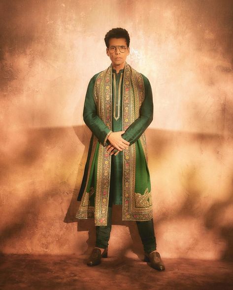 @karanjohar looks dapper in a #Sabyasachi kurta set. Shop #Sabyasachi menswear in-store at #AashniLondon. Aashni + Co 125 Ledbury Road, London W11 2AQ 📞+44 755 728 9871 For any assistance or for booking an appointment please write to us on: 💌 customercare@aashniandco.com 📞WhatsApp +91 83750 36648 #AashniAndCo Multi designer store, Indian wear, Celebrity style #IndianWear #DesignerIndianWear #KurtaSetForMen #FestiveIndianWear Sabyasachi Kurta, Sabyasachi Menswear, Ganpati Celebration, Ibrahim Ali Khan, Indian Wedding Clothes For Men, Deepika Ranveer, Lionel Messi Wallpapers, High Fashion Men, Korean Photo