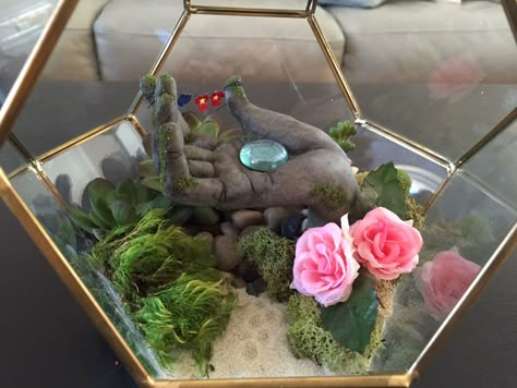 Steven Universe Terrarium - Album on Imgur House Terrarium, Fitness Shirts, Steven Universe Fanart, Universe Art, Crystal Gems, Super Hero, Steven Universe, Terrarium, Just In Case