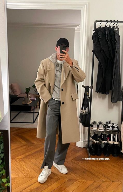 Mens Peacoat Outfit, Paris Fashion Men, Mens Turtleneck Outfits, Mens Winter Outfits, Europe Fall Outfits, Turtleneck Outfit Men, Peacoat Outfit, Winter Outfits 2024, Mantel Outfit