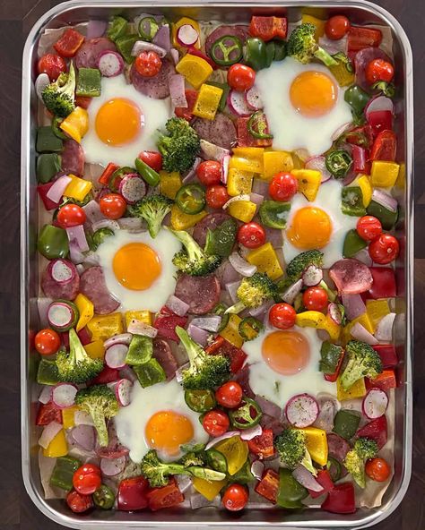 Kielbasa and Eggs Sheet Pan Meal - Zimmy's Nook Kielbasa And Eggs, Eggs Sheet Pan, Broccoli Crowns, Seasoned Veggies, Dinner Options, Kielbasa, One Pan Meals, Sheet Pan Recipes, Weekend Brunch