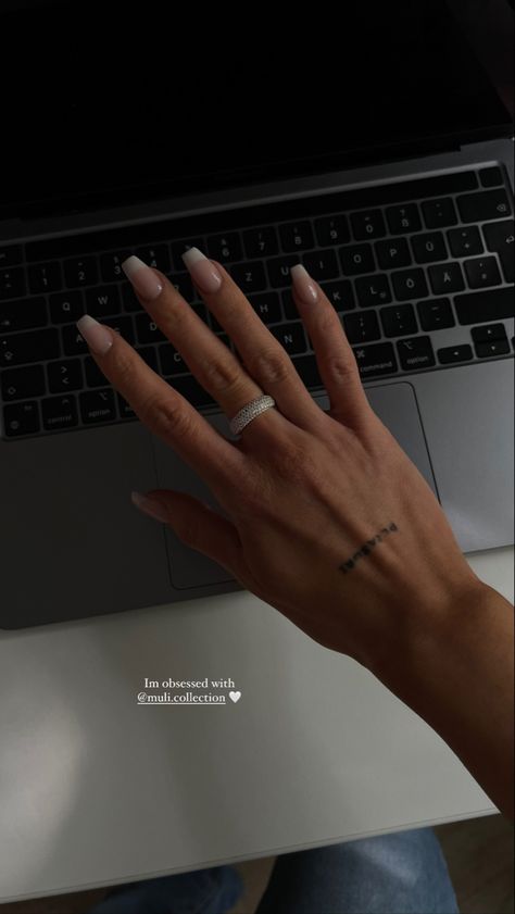 Rings Instagram Story, Nails Instagram Story Aesthetic, Morning Mood, Picture Captions, Special Ring, Favorite Rings, Casual Style Outfits, Triangle Tattoo, Nail Inspo