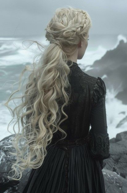 Targaryen Hair Styles, Targaryen Hair Color, Targeryan Hair, Targaryen Hair Aesthetic, Targaryen Princess Aesthetic, Targaryen Hairstyles, Game Of Thrones Hairstyles, Rhaenyra Targaryen Aesthetic, Got Hair