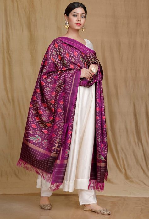 Different Types of Silk Dupatta Banarasi Dupatta Suits, Banarasi Print, Patola Design, Dupatta Style, Weave Styles, Indo Western Dress, Traditional Indian Outfits, Western Dress, Designer Party Wear Dresses