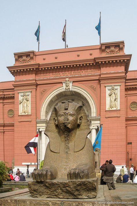 Exterior of the Egyptian Museum in Cairo Egyptian Museum Cairo, The Egyptian Museum, Kairo Egypt, Cairo Egypt City, Ancient Egypt Civilization, Cairo Museum, Cairo City, Egyptian Magic, Ancient Egyptian Architecture