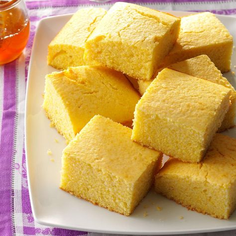 Moist & Sweet Corn Bread Recipe -We prefer good old Southern cornbread with our beans but sometimes want it sweeter. Here’s a sweet version to hold up the butter. —Stacey Feather, Jay, Oklahoma Sweet Corn Bread, Best Cornbread Recipe, Cornbread Recipe Sweet, Crumb Muffins, Buttermilk Cornbread, Southern Cornbread, Sweet Cornbread, Vintage Baking, Corn Bread Recipe