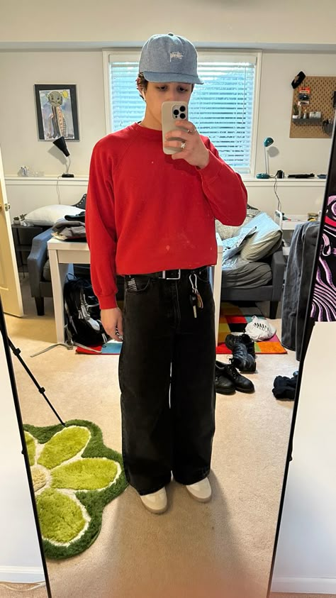 Red Sweater Outfit Men, Outfit Ideas Men Streetwear, Red Outfit Men, Stussy Hat, Mens Fashion Aesthetic, Red Sweater Outfit, Skate Fits, Sweater Outfits Men, Masc Outfits