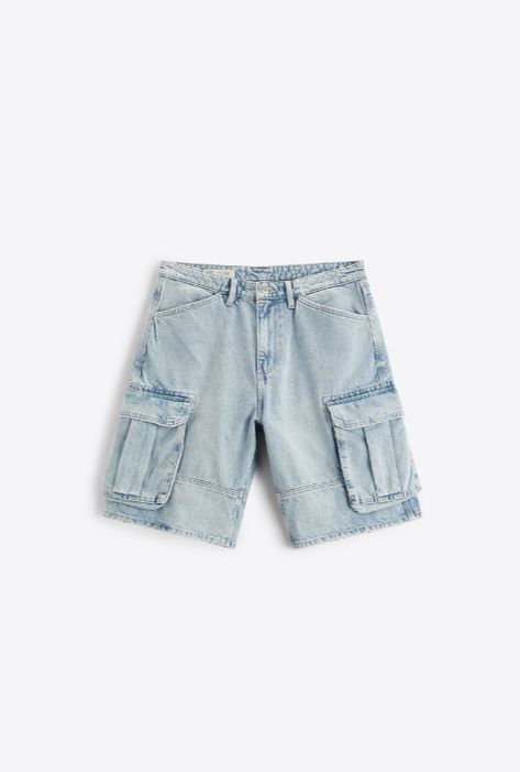 Kids Denim Shorts, Denim Cargo Shorts, Man Shorts, Fly Outfit, Mens Denim Shorts, Denim Cargo, Cargo Short, Bermuda Jeans, Mens Trends