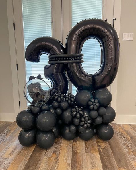 Balloons Dat Glow LLC (@balloonsdatglow) posted on Instagram: “🎈Happy Birthday, Jenn! 🎈 . . . @balloonsdatglow . . . #organicballoons #balloongarland #birthdayballoons #balloons #balloondecor…” • Jun 2, 2022 at 2:00pm UTC Black Balloon Bouquet, Birthday Decoration Items, Balloon Tower, Black Balloon, 30th Birthday Decorations, 40th Birthday Decorations, Birthday Bouquet, Birthday Items, Name Sticker