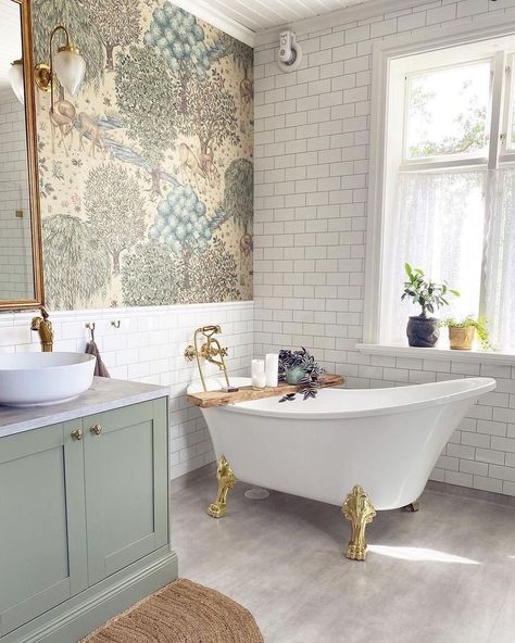 Its a william morris kind of day….🤎💚 Repost from @wmorrisandco • Unwind amidst spaces where design seamlessly merges with elegance, creating a sanctuary for relaxation. We adore these bathroom spaces, featuring much loved Morris & Co. wallcoverings, wonderfully styled by: Photo 1: @frankcordinata Photo 2: @thevintageroom Photo 3: @katiedavisdesign Photo 4: @wildflowerhome.interiors Photo 5: @emysrenovations Photo 6: @gme_interiors #wallpaperweek #williammorris #pattern #historicwallpa... Bathroom Tapestry, Morris And Co Wallpaper, Brook Linen, Fall Bathroom Decor Ideas, Morris And Co, Fall Bathroom Decor, Fall Bathroom, Medieval Tapestry, Cottage Interiors