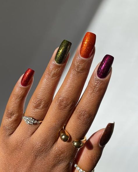 Melanated Mani aka Anna on Instagram: "This fall collection is stunning 😍 🍂🍁 I’m wearing the new harvest collection from @ilnp *pr #nails #longnails #naturalnails #skittlemani #ilnp" Fall Skittle Nails, Square Fall Nail Designs, Harvest Nails, Pr Nails, Fall Gradient, Thanksgiving Manicures, Thanksgiving Nails Color, Spice Nails, Color French Manicure