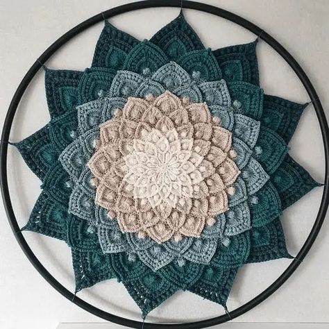 Asteria Crochet Pattern ( Free Crochet Patterns + Videos 2023 Asteria Crochet Pattern, Motif Mandala Crochet, Crochet Dreamcatcher Pattern, Crochet Wall Hanging, Crochet Wall Art, Crochet Dreamcatcher, Crochet Mandala Pattern, Crochet Wall Hangings, Crochet Blanket Designs