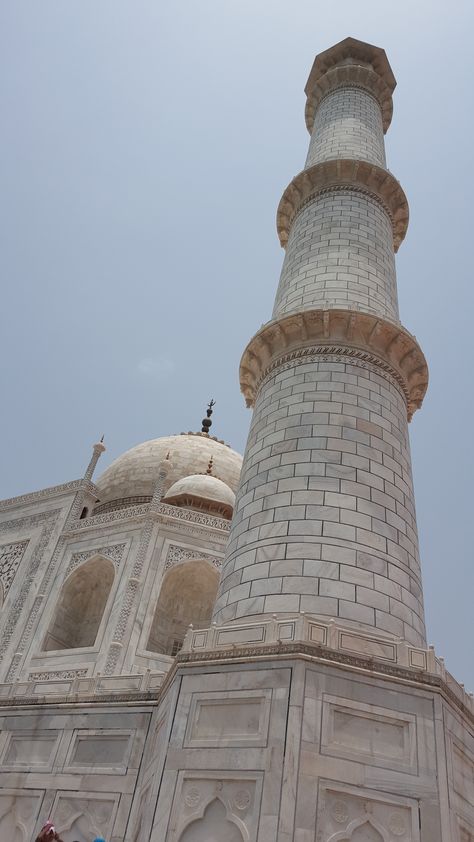 Agra City Aesthetic, Mahal Pics, Taj Photography, Trip Poses, 7 World Wonders, Delhi Tourism, Delhi City, Dubai Beach, Agra Fort