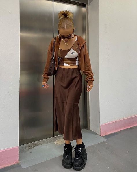 Brown Skirt Outfit, Harajuku Skirt, Long Brown Skirt, Skirts Vintage, Long Skirt Outfits, Skirts Women, Split Skirt, Brown Outfit, Long Skirts For Women