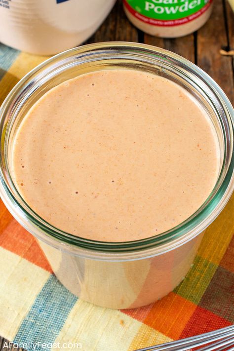 Comeback Sauce Jelly Salad, Creamy Horseradish Sauce, Comeback Sauce, How To Make Mayonnaise, Homemade Seasoning, Vegetable Dips, Homemade Mixes, Horseradish Sauce, Burger Sauce