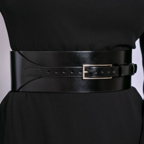 Plus Size Belt, Hardware Fashion, Leather Belt Women, Black Leather Corset, Oversized Blazers, Womens Belts, Leather Corset Belt, Wide Belts For Women, Large Belt