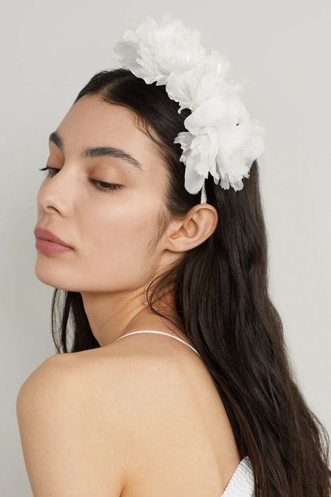 This floral bridal headband is such a pretty choice for a bride having a romantic wedding. We can also easily picture this with a boho-inspired wedding dress at a garden wedding. See even more beautiful bridal headbands at the link. // Photo: Net-A-Porter Floral Headband Wedding, Flower Headband Wedding, Bridal Headbands, Floral Headpiece Wedding, Bridal Flower Headband, Pearl Bridal Headband, Bride Headpiece, Floral Headpiece, Bohemian Wedding Dresses