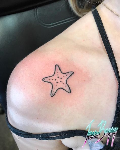 Photo by (anastasia_loves_you) on Instagram | #starfish #linework #dots #simpletattoo #startattoo #tattootattoos #aztattooer #aztattooartist #dtphx #tattoosnob #girlswithtattoos #loveandhatetattoo #blackwork Star Foot Tattoos, Best Star Tattoos, Starfish Tattoo, Star Tattoo Designs, Star Tattoo, Most Popular Tattoos, Foot Tattoo, Star Tattoos, Foot Tattoos