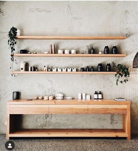 Salon Retail Display Ideas, Salon Retail Display, Retail Display Shelves, Coin Café, Shop Shelving, Tea Station, Salon Suites Decor, Retail Space Design, Storefront Design