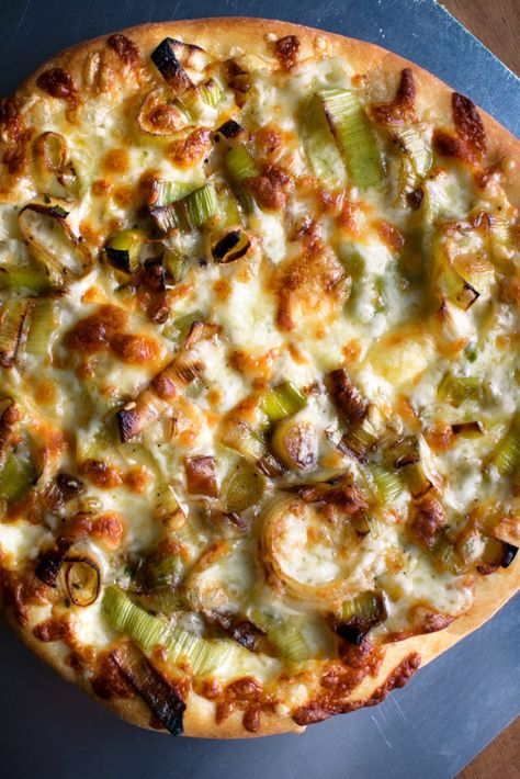 Leek Pizza, Spring Pizza, Bacon And Mushroom, The Original Dish, Spring Produce, Mushroom Pizza, Tarte Fine, New Pizza, Melty Cheese