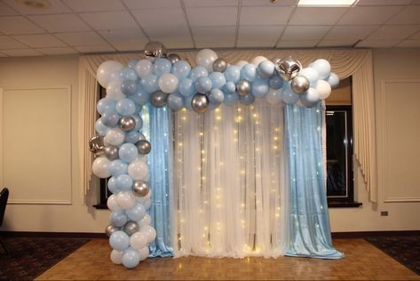 Light Blue Balloon Decorations, Blue And White Bday Decor, Blue Wedding Balloons, Sky Blue Party Decorations, Light Blue Silver And White Party Decorations, Blue White And Silver Decorations, Blue And White Theme Birthday Decoration, Simple Blue Theme Birthday Party Decorations, Sky Blue Birthday Party Decorations