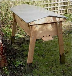 Top Bar Bee Hive, Backyard Beehive, Top Bar Hive, Bee Hive Plans, Backyard Bee, Backyard Beekeeping, Honey Bee Hives, Bee Boxes, Bee Farm