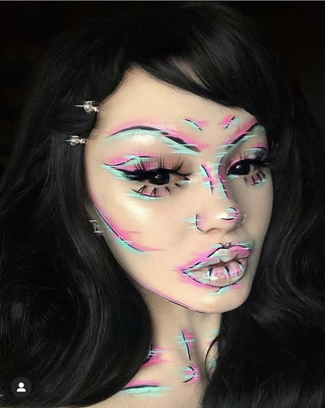 Glitch Makeup Looks, Glitch Makeup, Surrealism Makeup, Sfx Makeup Looks, Crazy Makeup Looks, Trippy Makeup, Grunge Vintage Aesthetic, Clothing Grunge, Creepy Halloween Makeup