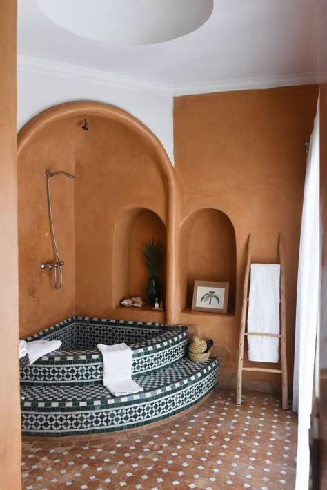 Are Mosaics the New Terrazzo? - Emily Henderson Design Interior Baie, Moroccan Bathroom, Indoor Hot Tub, Corner Tub, Bad Inspiration, Decor Baie, Spanish Style Homes, Interior Modern, Bath Room