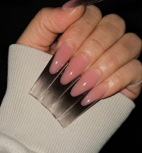 Salon Board, Faded Nails, Clear Acrylic Nails, Tapered Square Nails, Black Smokey, Super Cute Nails, Square Nail Designs, Ombre Acrylic Nails, Glamorous Nails