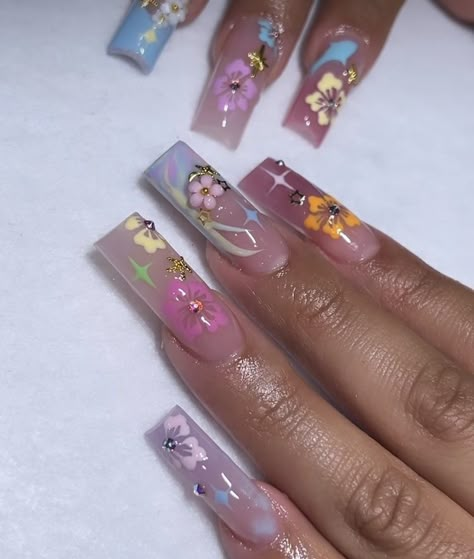 Leislynails Rainbow Flower Nails, Diy Acrylic Nails, Glamour Nails, Rainbow Flower, Simple Acrylic Nails, Glamorous Nails, Really Cute Nails, Acrylic Nails Coffin Pink, Acrylic Nails Coffin Short