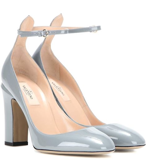 Valentino Tango, Heels Valentino, Gray Pumps, Valentino Pumps, Valentino Heels, Tan Pumps, Grey Pumps, Dr Shoes, Tan Shoes