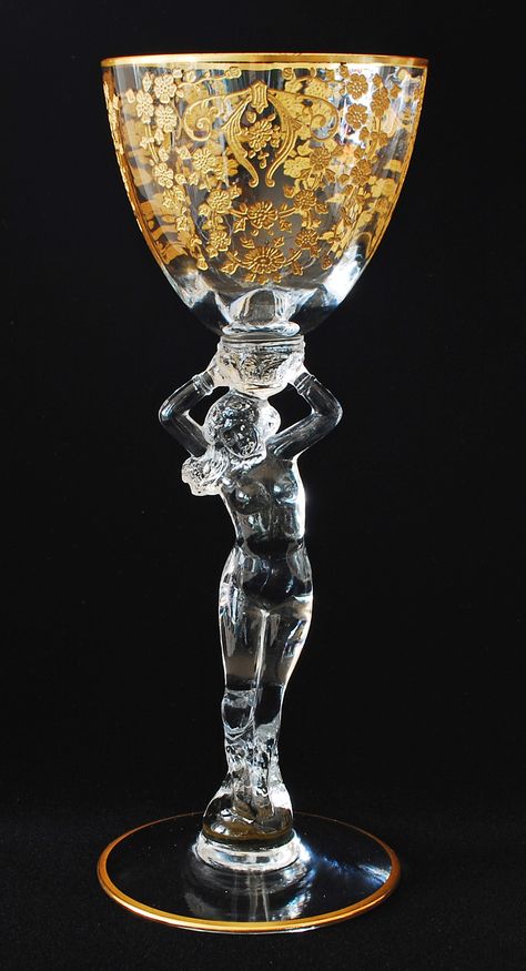 Cambridge Statuesque Gold Encrusted "Diane" Etch Claret, circa 1930's. زجاج ملون, Crystal Stemware, Crystal Glassware, Gorgeous Glass, Crystal Art, Antique Glass, Absinthe Fountain, Baccarat, Stemware