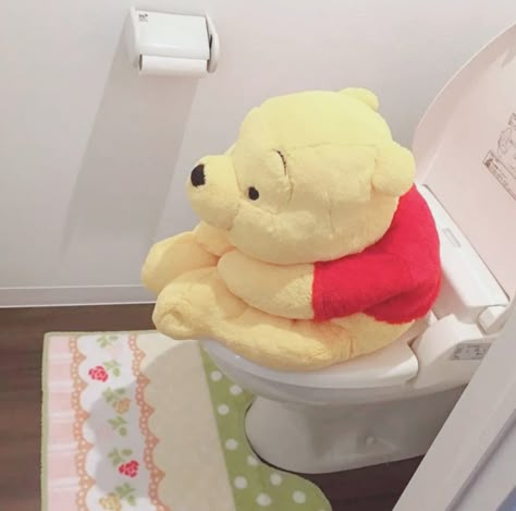 Winnie The Pooh Stuffed Animal, Winnie The Pooh Decor, Winnie The Pooh Pictures, Winnie The Pooh Plush, Cute Winnie The Pooh, Stuff And Thangs, Pooh Bear, Cute Stuffed Animals, Funny Reaction Pictures