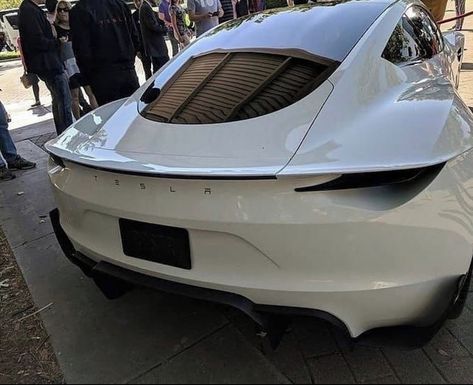 Tesla Comunity Page on Instagram: “Back view of the roadster 💨 Follow ⚡ @teslaupgrade Follow ⚡ @teslaupgrade” Tesla Sports Car, Tesla Custom, Draw A Car, Future Concept Cars, Airplane Car, Eco Friendly Cars, Tesla Roadster, Tesla Motors, Toasters