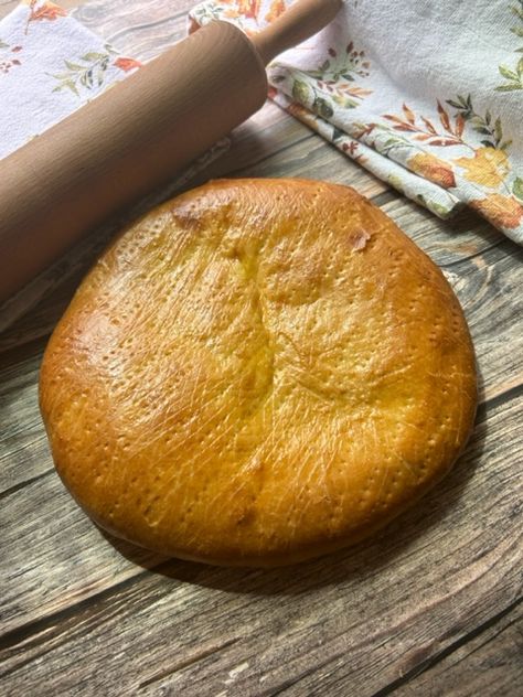 Armenian Gata Recipe, Armenian Bread, Gata Recipe, Armenian Dessert, Armenian Gata, Pastry Bread, Flat Cakes, Full Fat Yogurt, Healthy Delicious Recipes