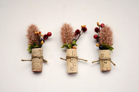 Wedding Boutonnieres | Wine cork wedding boutonnieres - Chicago Made Inspiration - Chicago ... Cork Boutonniere, Bread And Butterfly, Wine Cork Wedding, Podcast Template, Boutonniere Wedding Rustic, Wine Bottle Cork, Wine Diy, Cork Wedding, Cork Ideas