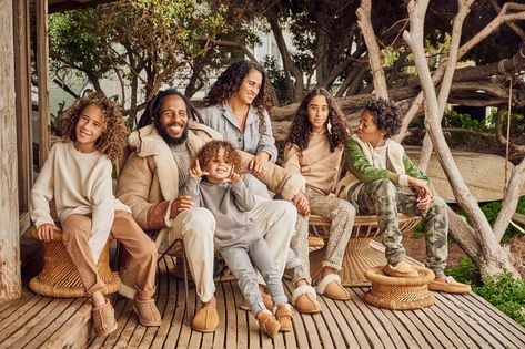 Gang's All Here! The Marleys, Van Der Beeks, and More Celebs Who Have Really Big Families Joanna Gaines Instagram, Marley Family, Ziggy Marley, Reggae Artists, Guy Ritchie, Holiday Campaign, Lauryn Hill, Concert Festival, People Magazine