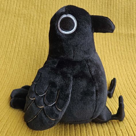 Fairylogue Press is the joint venture between Isabelle Melançon and Megan Lavey-Heaton, the co-creators of the webcomic Namesake. Crow Plushies, Crow Plush Pattern, Crow Clothes, Crow Gifts, Goth Plushies, Gothic Plushies, Raven Plush, Crow Plush, Bird Plushie