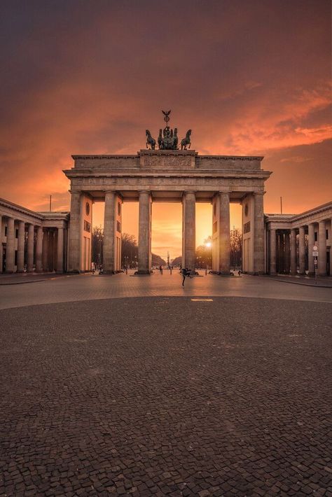 Germany Background, German Landmarks, Berlin Wallpaper, Berlin Germany Travel, Germany Poster, Visit Berlin, Dusseldorf Germany, Brandenburg Gate, Dresden Germany